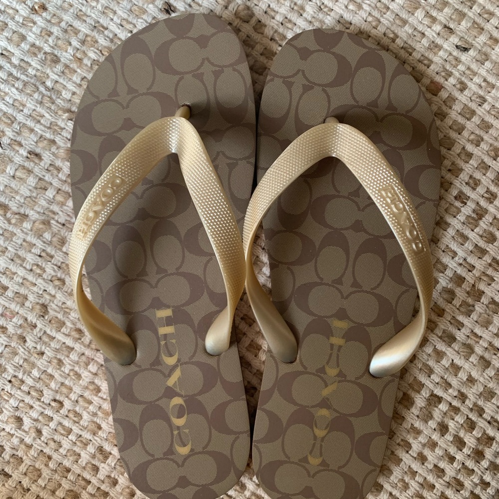 New Coach Flip flops